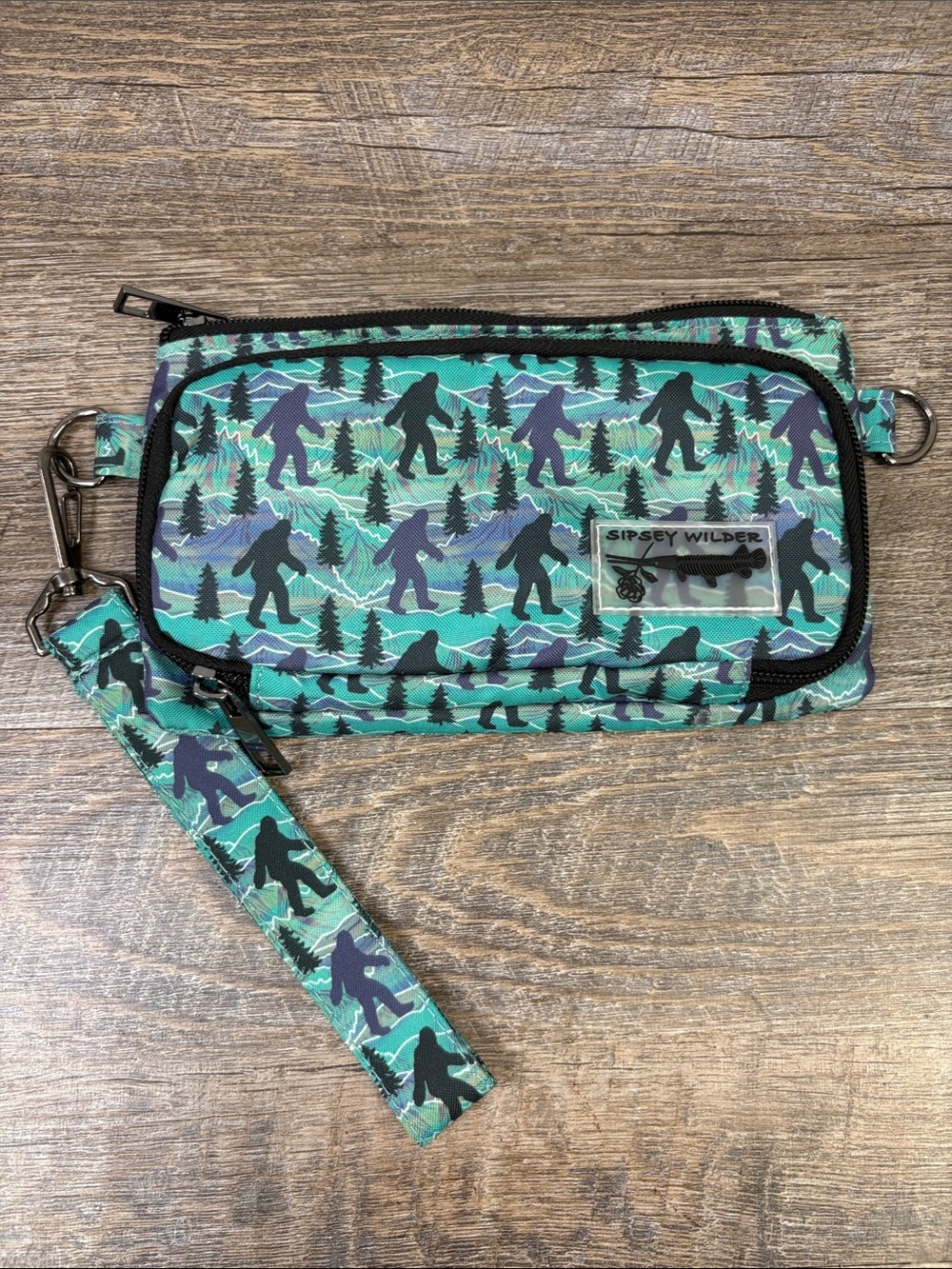 Sipsey Wilder Bigfoot Sasquatch Wallet Wristlet Organizer Clutch